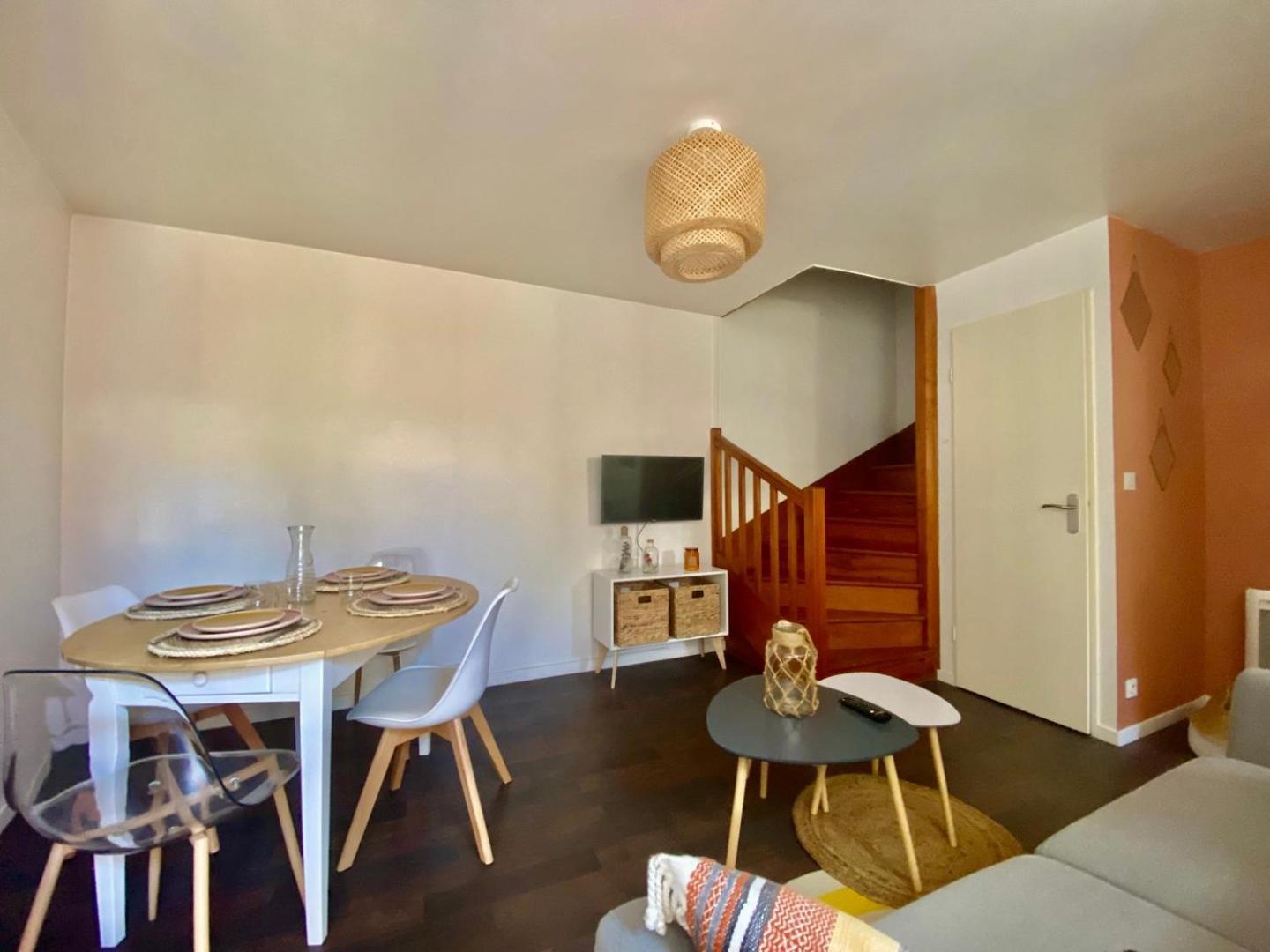 Le Carnot: City Centre With Parking Space Apartment Поатие Екстериор снимка